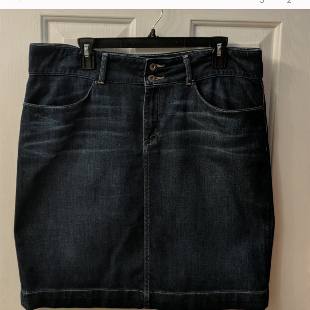 Banana Republic denim skirt